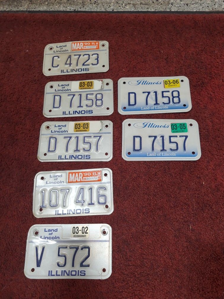 (1) Expired Vintage Illinois Motorcycle License Plate Your Choice