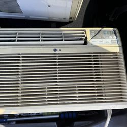 LG Used Air Conditioner 8000 BTU