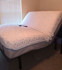 Queen Size Tempur-Cloud  Luxe - Tempur-Pedic Mattress & Adjustable Bed - Lake Nona Area