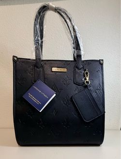 ADRIENNE VITTADINI BLACK TOTE BAG! 🖤 NEW WITH TAGS!