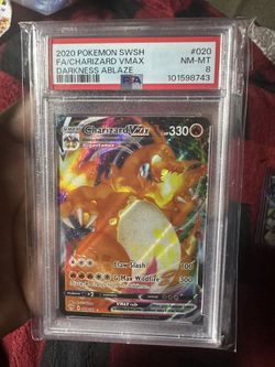 CHARZARD V-MAX DARKNESS ABLAZE PSA8