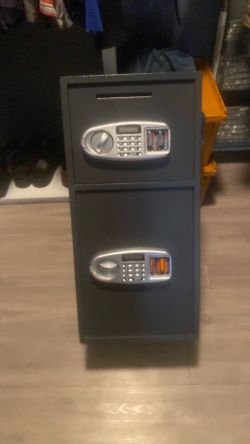 Two door electronic safe