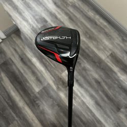Right Handed TaylorMade Stealth 5 Wood 