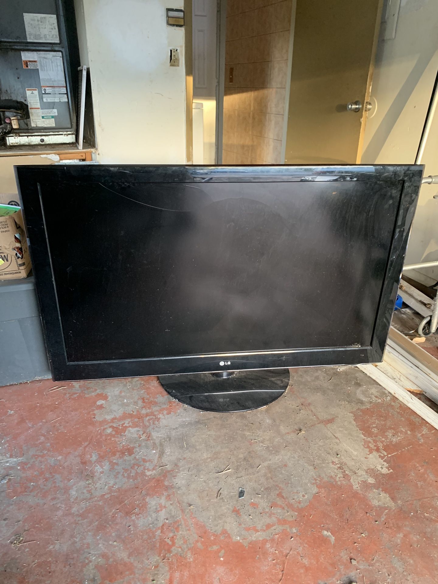 2010  LG   55” 