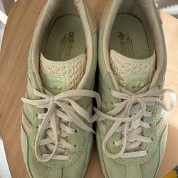 Adidas Gazelle Sneakers Size US Women 5