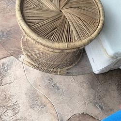 Beautiful 😍 Modern Mid Century Bamboo Spun Glass Top Coffee Table Indoor Outdoor Pool Deck Balcony Patio Porch Deck Living Room  Furniture 