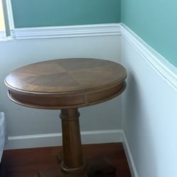 Side Round Table