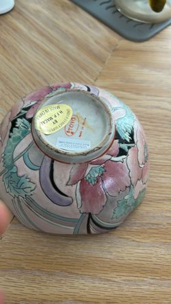 TOYO Decorative Ceramic Bowl Floral Design