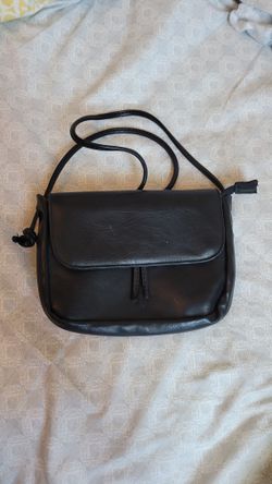 Black cross body purse