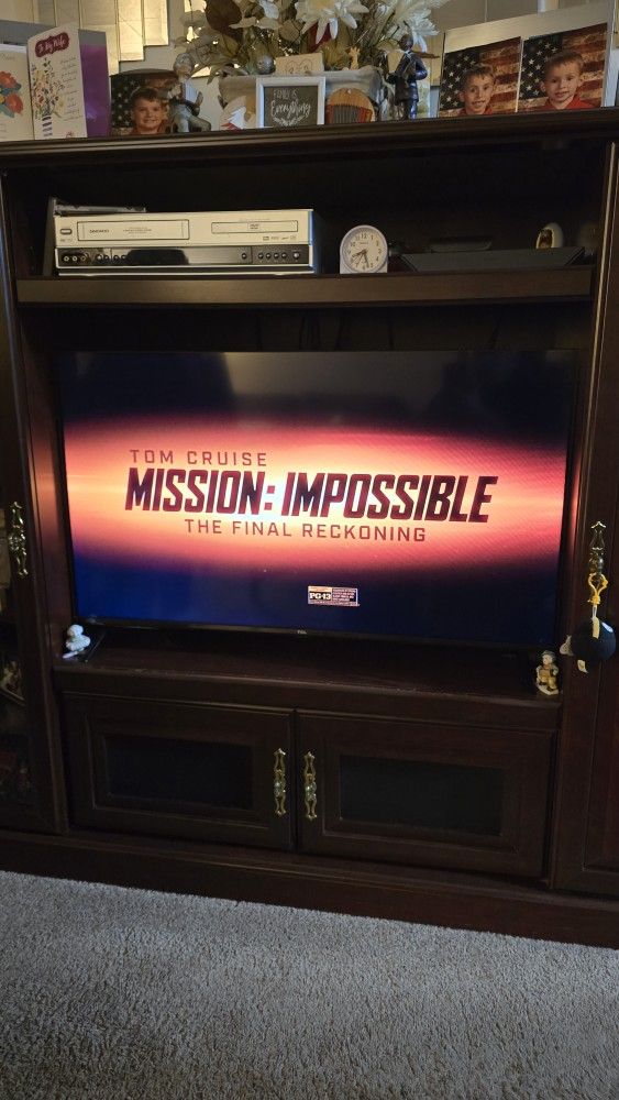 TCL 40" Color TV
