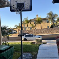Lifetime Portable Basketball Hoop — Good Condition