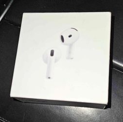 BRAND NEW AIRPODS 4 ACTIVE NOISE CANCELLATION