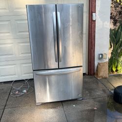 Refrigerator French Door 25cft. With Ice Maker LG