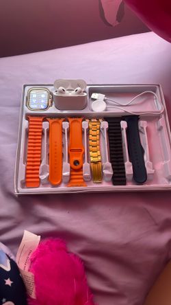Smart Watch And Earbuds 