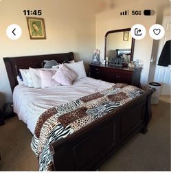 Queen bed set