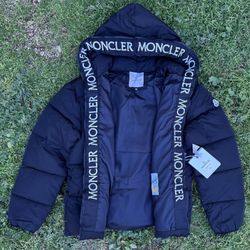Moncler Montcla Puffer Jacket