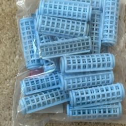 Set Of 16 Snap On Vintage Hair Rollers