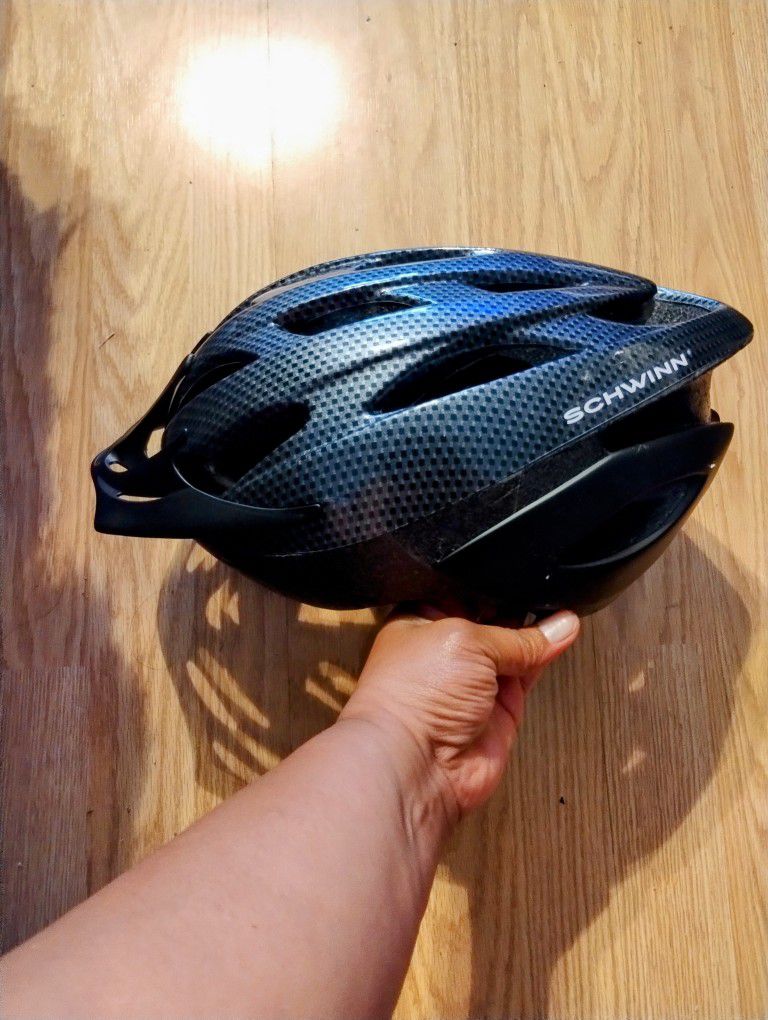 Schwinn Bike Helmet..Size Adult Small Or Youth Large..Like New!