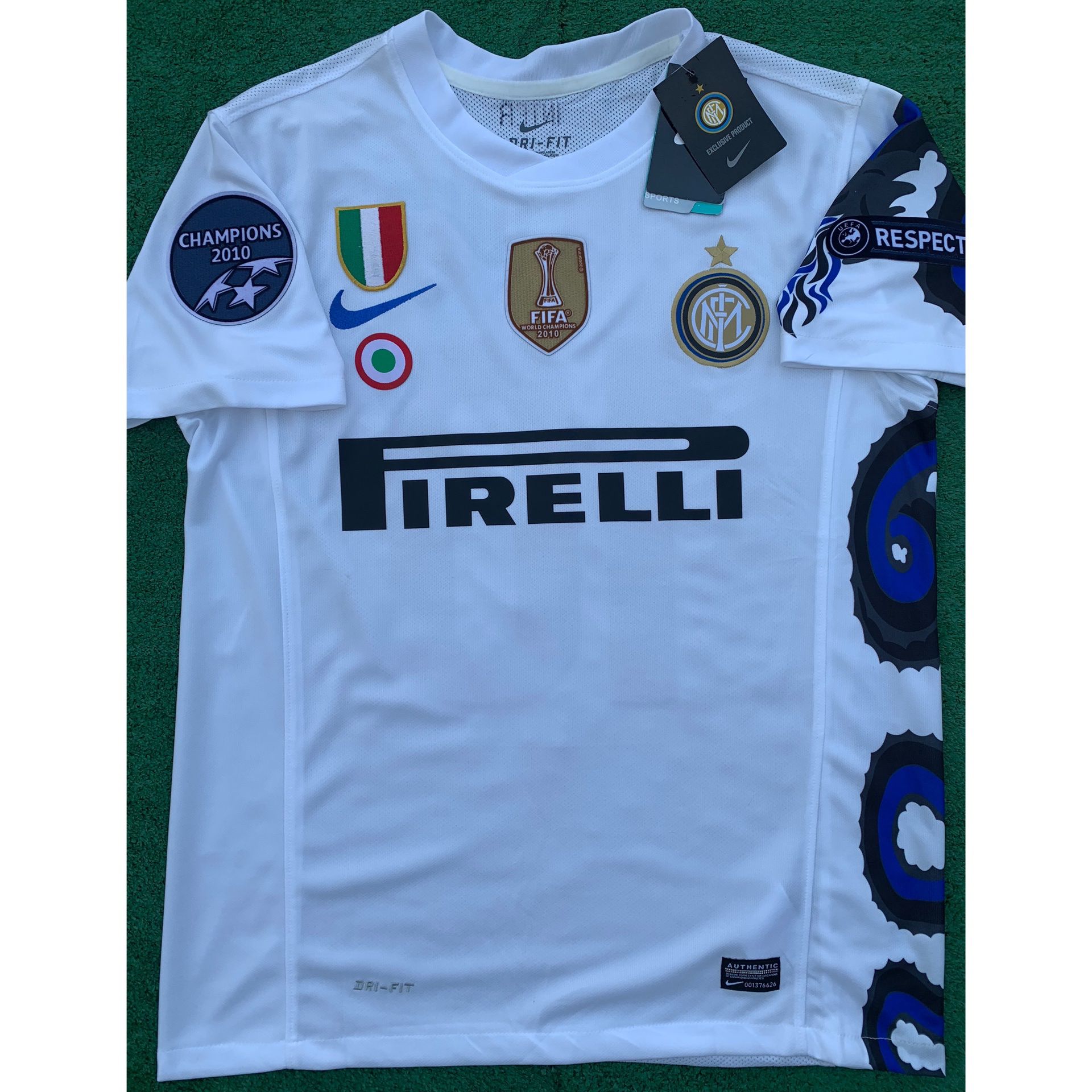 2010/11 Inter Milan retro away soccer jersey
