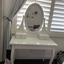 Ikea Hemnes Vanity/Desk