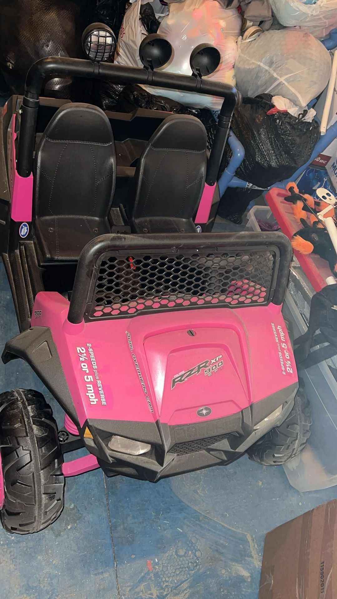 Girls Razor Pink jeep Ride On