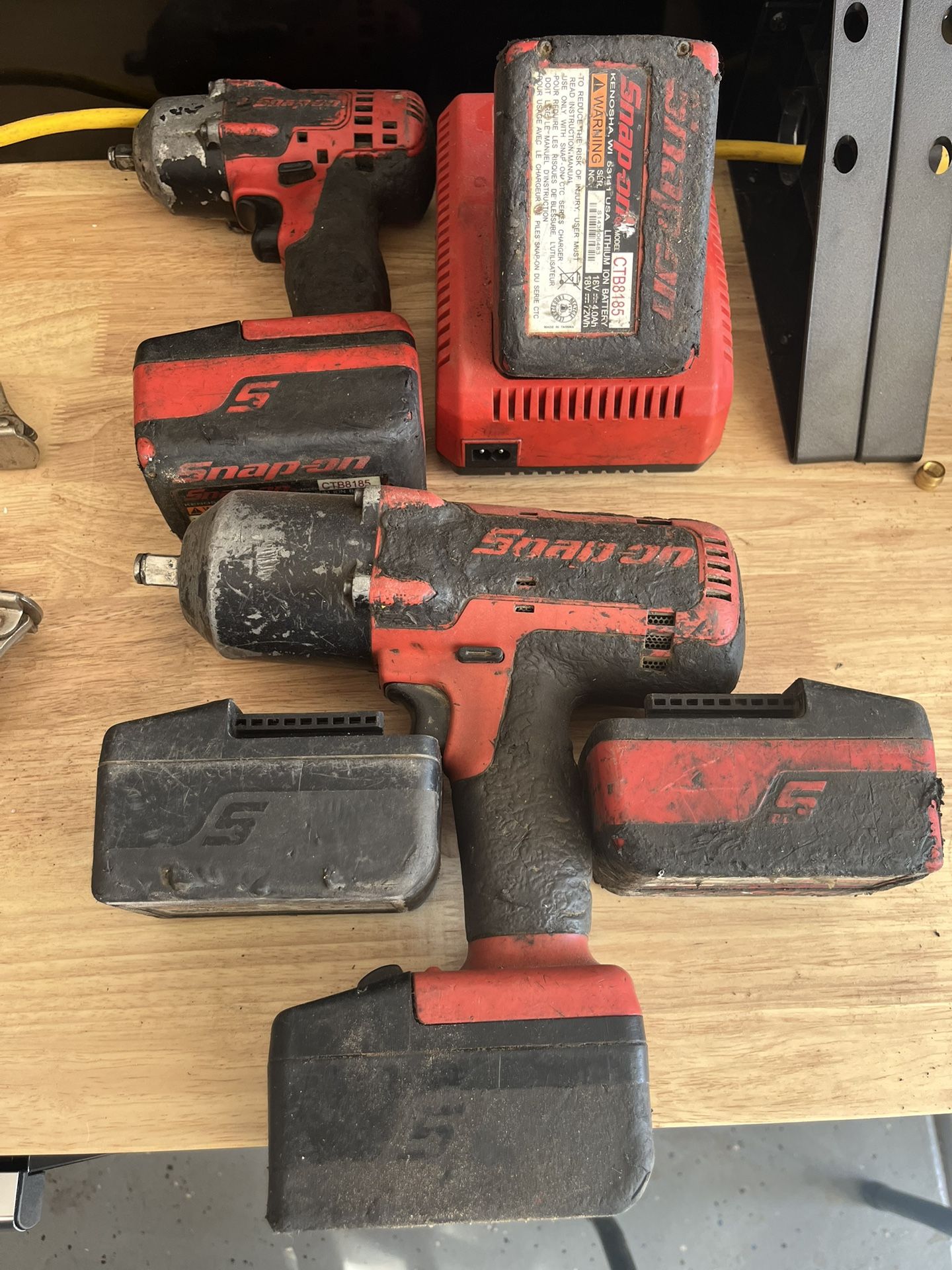 Snap On Cordless 3/8 & 1/2 Impacts With Batteries And Charger