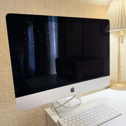 iMac 2015 with keyboard 