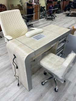 Manicure Table and tall chair