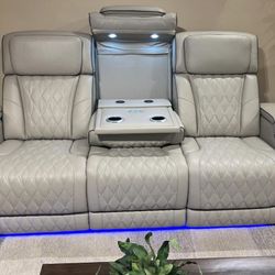 🔥BRAND NEW QUALİTY 🔥Boyington Caramel Power Reclining Sofa
