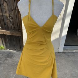 Yellow Dress 