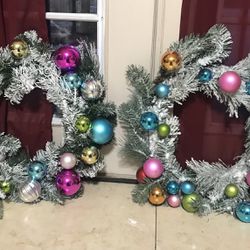 Brand new wreaths 2 For $25