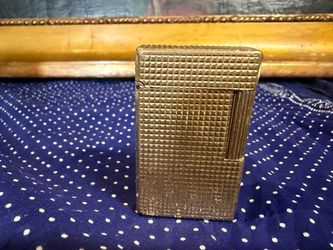 S.T. DUPONT VINTAGE LIGHTER