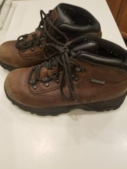 Boys/ Mens Size 4 1/2 leather boots