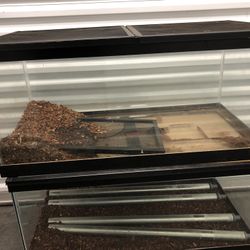 50 Gal Reptile Tank | 36 in x 18 in x 17in |  Great Condition | ONLY $200