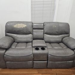 Free!!!!Living Room The sofas are in very good condition.  