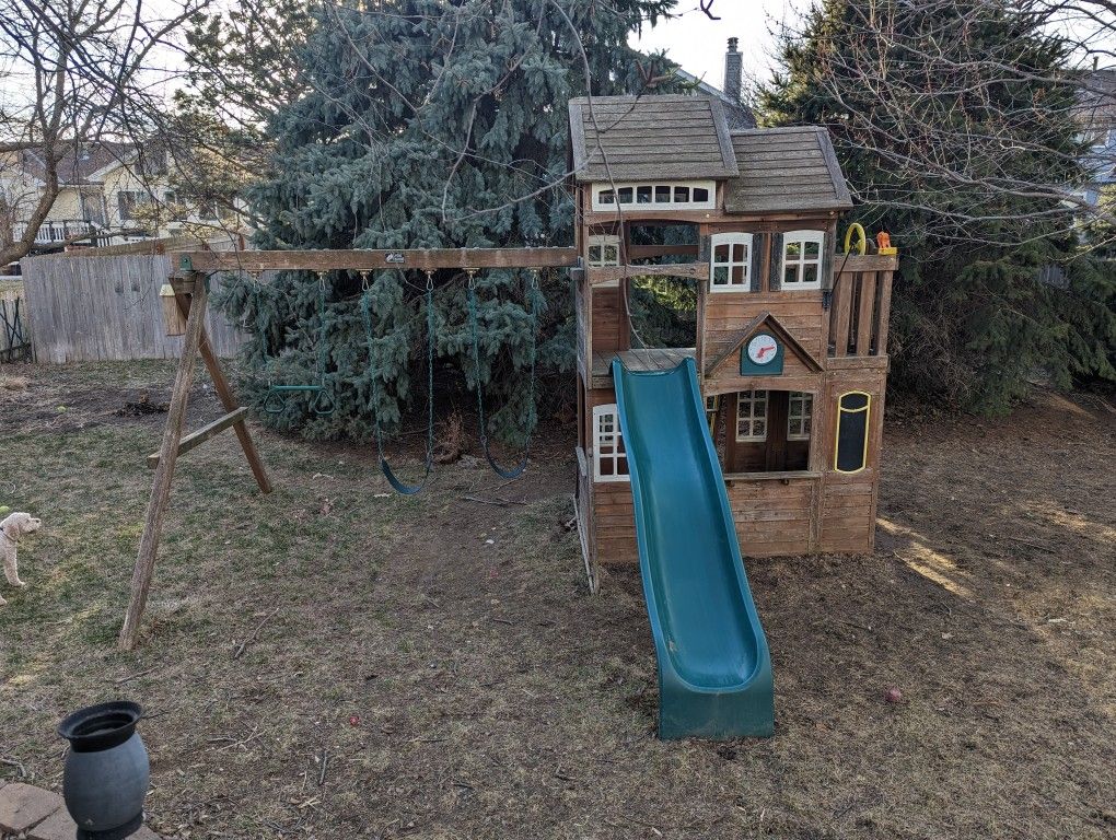 Cedar Summit Playhouse Swingset