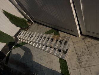 Aluminum 6 foot ramps 300$ price firm