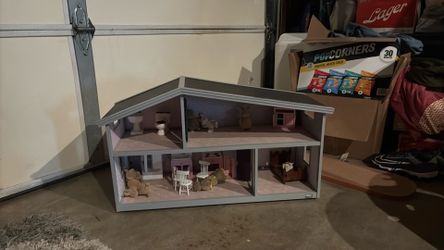 Dollhouse