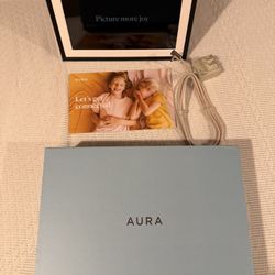 Aura Digital Picture Frame 