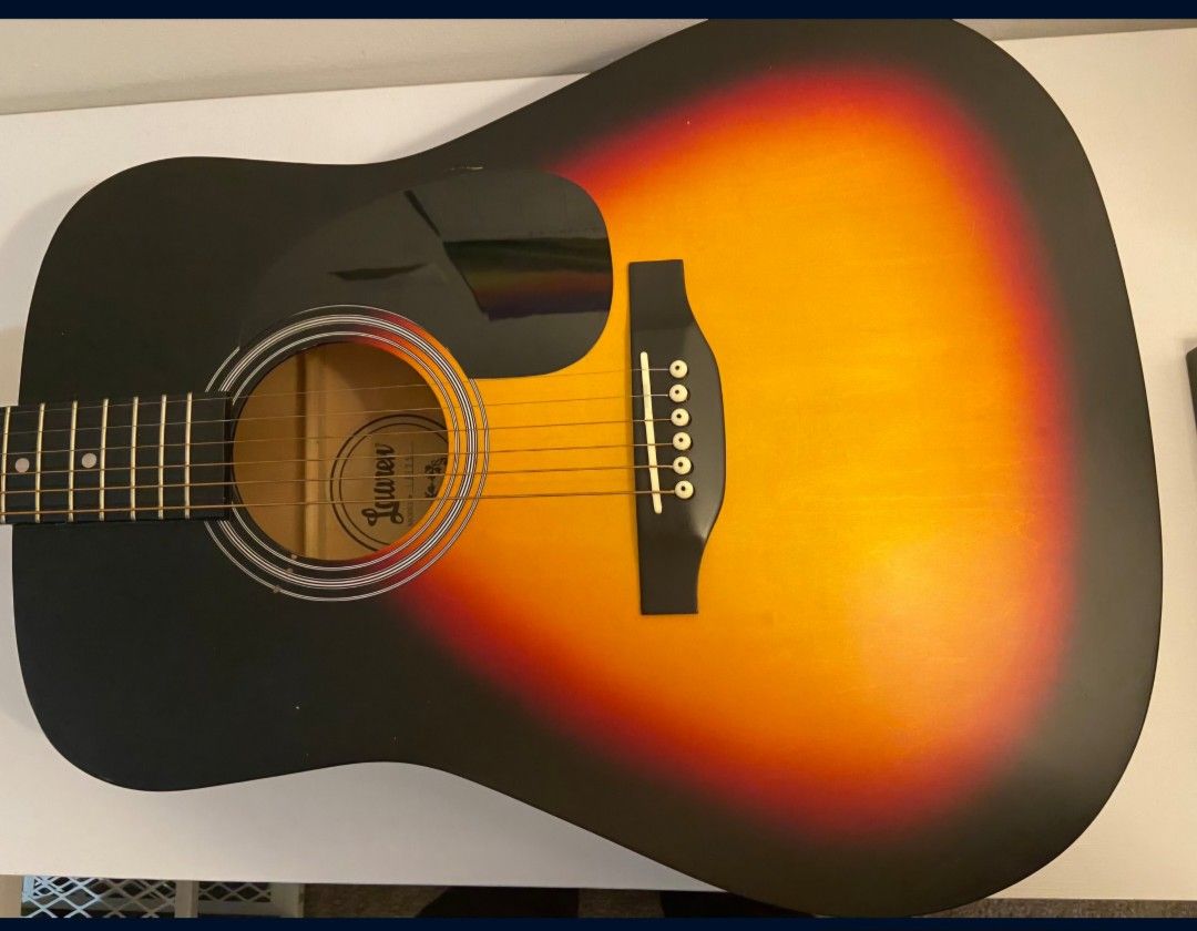 Acoustic SUNBURST Guitar