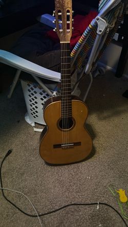 Perfect condition guitar