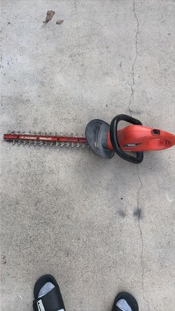 Black & Decker Hedge Hog Trimmer 20”