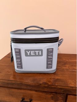 Yeti Hopper Flip 8 - Brand New