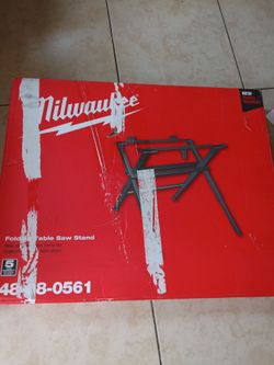 Milwaukee
23.5 in. x 17.5 in. Universal Stationary Compact Folding Table Saw Stand