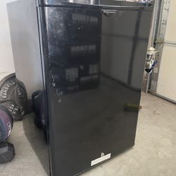 Frigidaire Mini Fridge