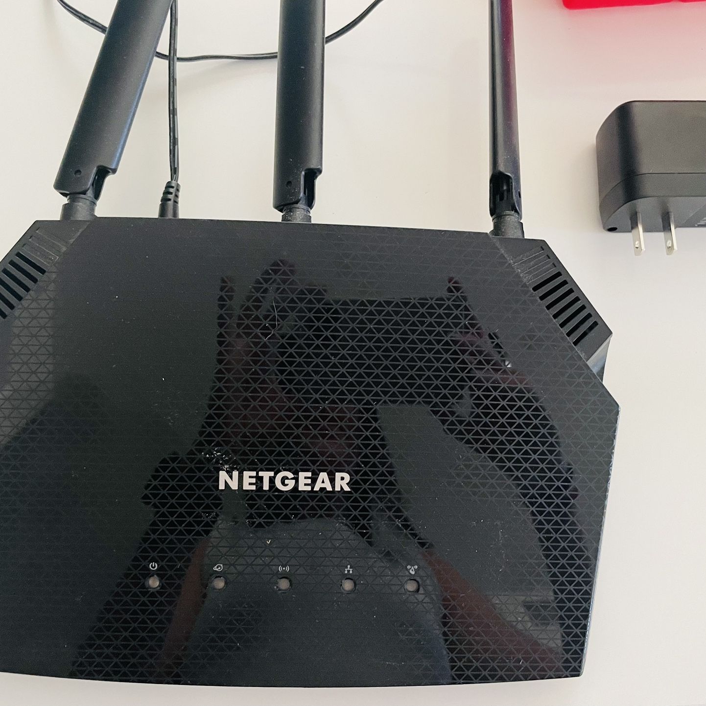 NETGEAR AX1800 WiFi Router (RAX10)