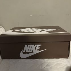 Nike Men's  Air Jordan 1 Retro High OG GS ‘Mauve’ Size 6Y. New in Box.