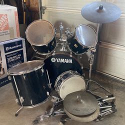 Yamaha Drum set 
