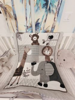 Baby Jungle Animals 4-Piece Gray/White/Taupe Crib Bedding Set
