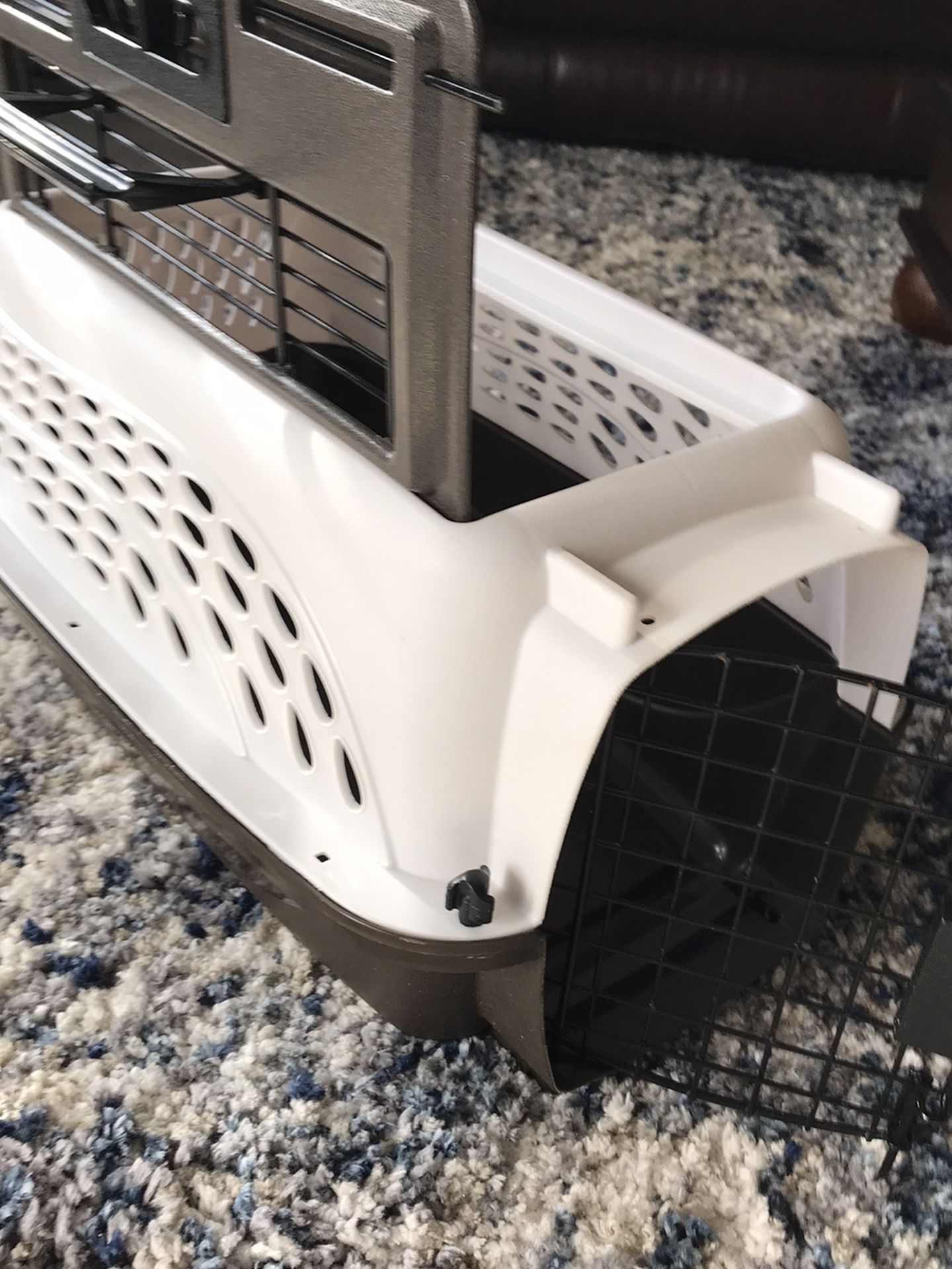 Pet Crate / Carrier / Taxi 19L X 12 W X 10H Top Load Or Front Load